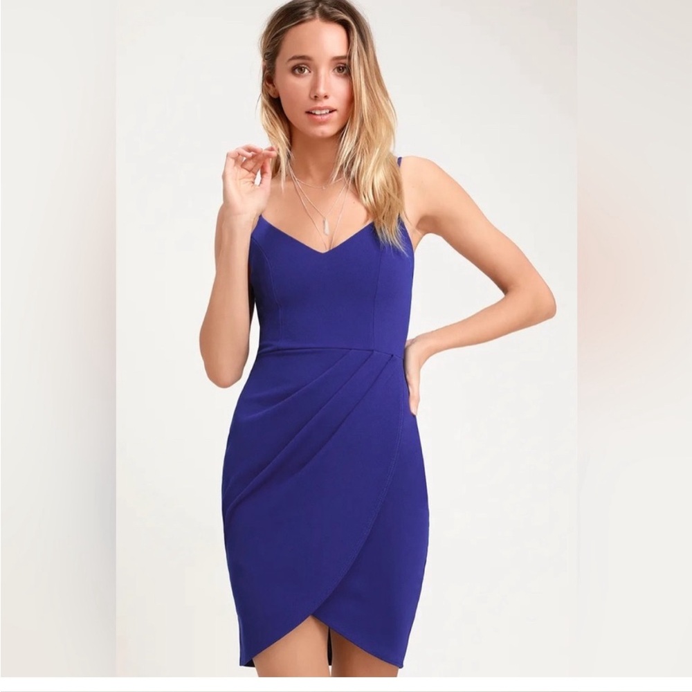 Lulu’s blue bodycon dress